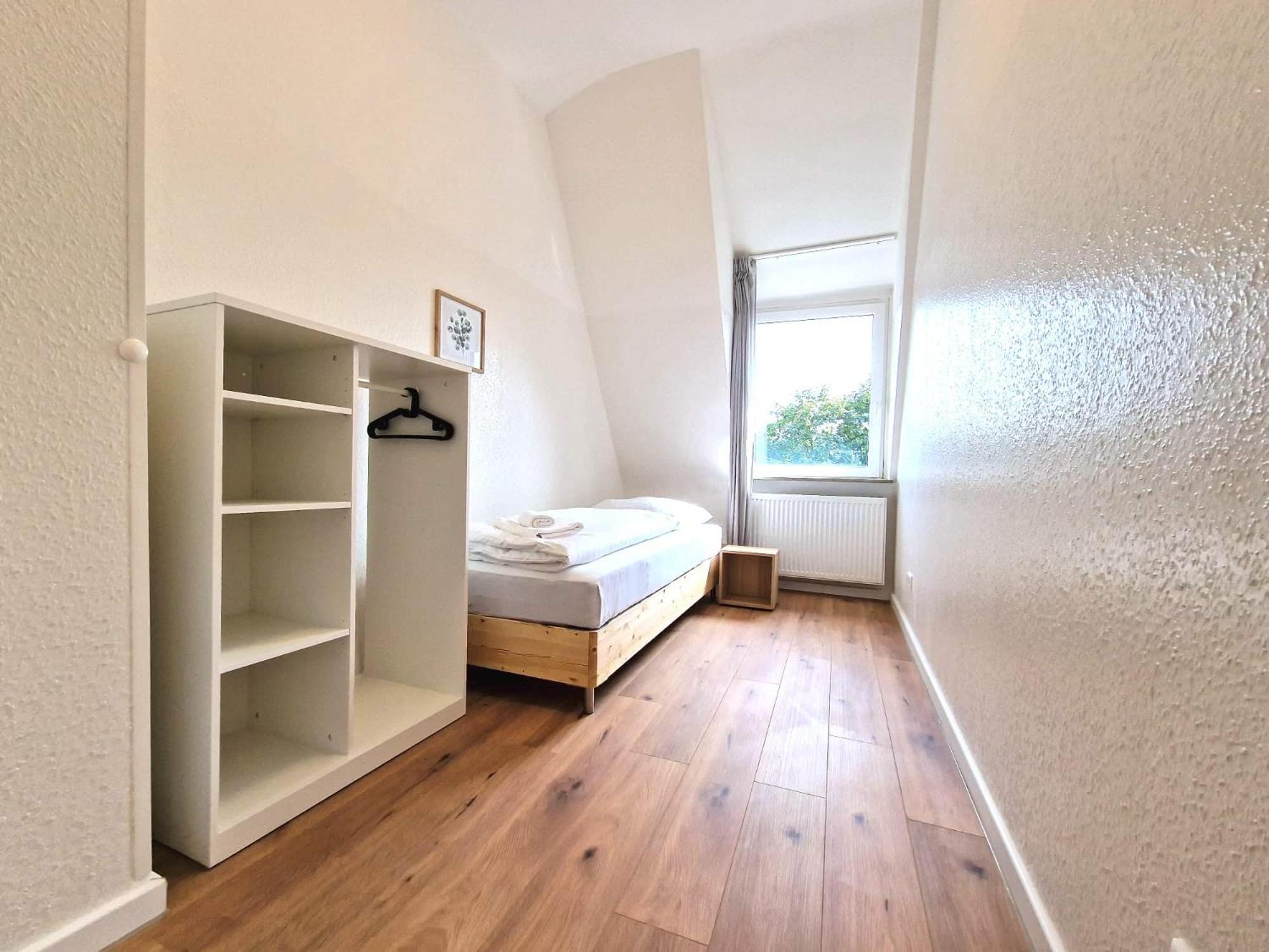 Raj Living - 1 Or 3 - 30 Min Messe Dus